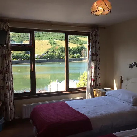 Bed & Breakfast Caseys Of 3*