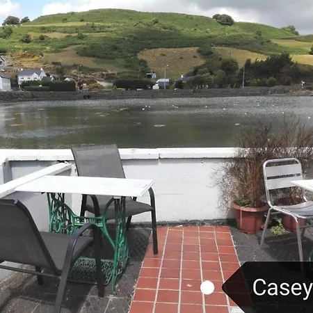 Caseys Of 3*